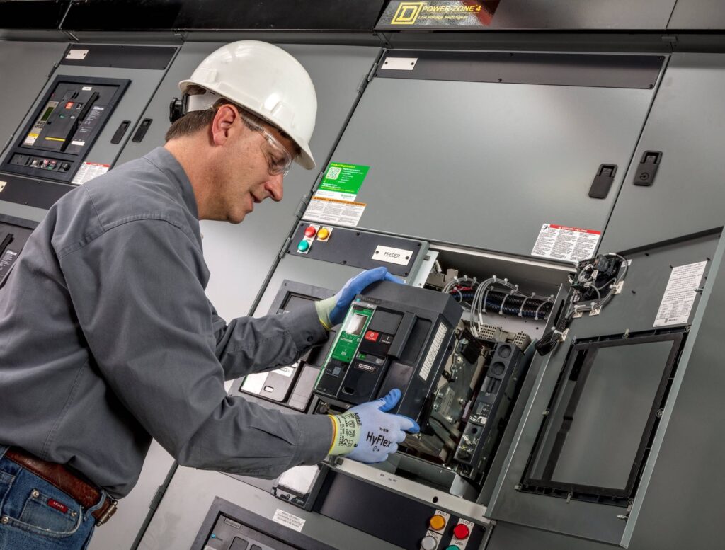 PowerZone4 Switchgear 05
